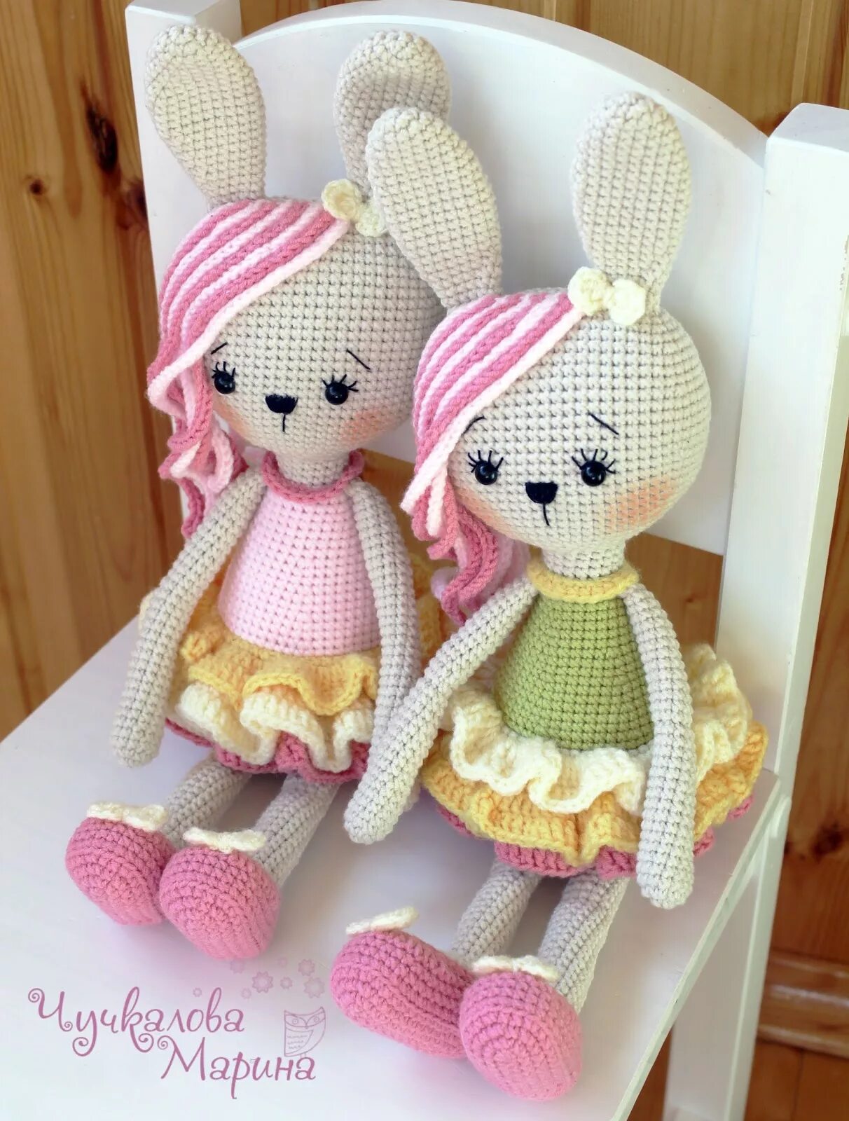Вязаные игрушки инстаграм. Зефирный зайка амигуруми. Игрушки амигуруми. Вязаные игрушки марины. Вязаные игрушки марины.