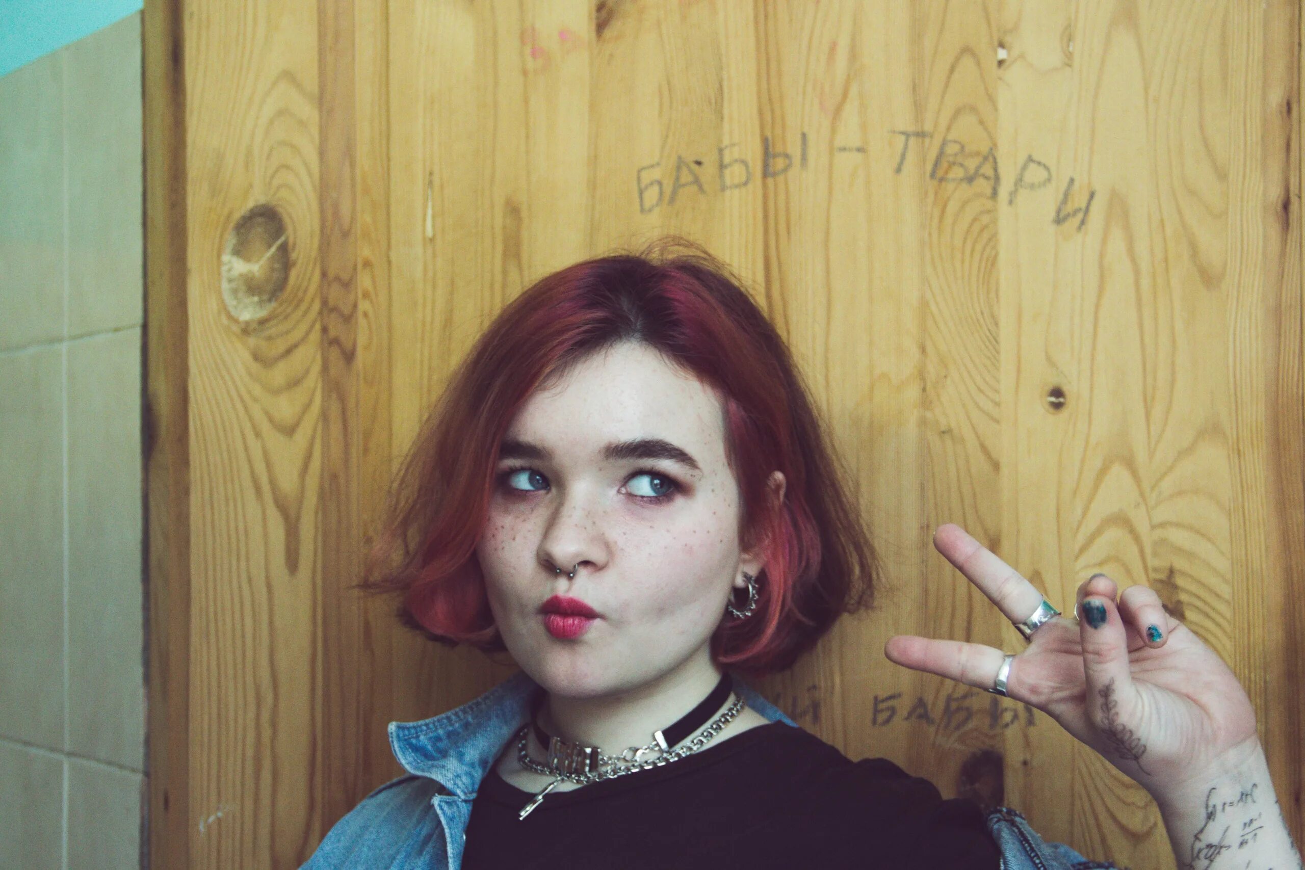 Алена швец исполнительница. Сколько лет швец. Алена швец 2019. Алена швец 2021. Гитара алёны швец.