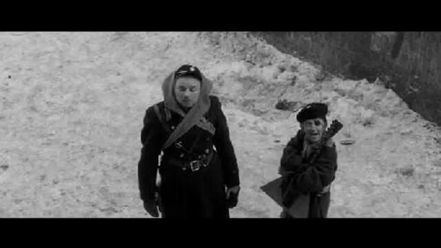 Виа голубые береты. Синие береты синева аккорды и бой. Синева голубые береты слушать. Песня мама береты. Песня мама береты.