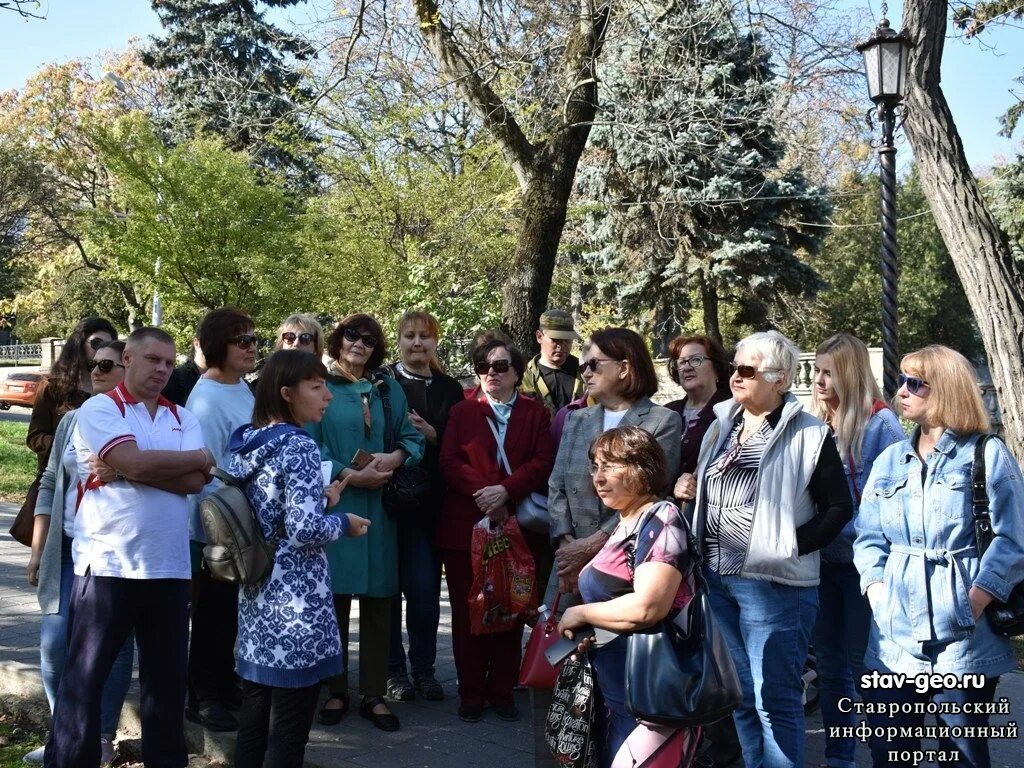 Избирательные участки михайловск ставропольский. Ставрополь прогулка. Дом культуры Михайловск Ставропольский. Музей Завгороднего Михайловск. Приставы г Михайловск Ставропольский.