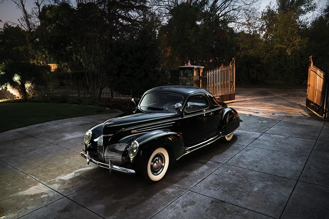 Старые машины черные. Lincoln Zephyr 1939. 1939 Lincoln Zephyr Coupe. Lincoln Zephyr Coupe. Lincoln Coupe 1939.