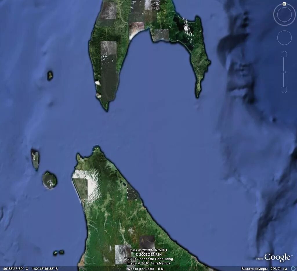 В проливе лаперуза проходит государственная морская граница. Сахалин пролив Лаперуза. Остров Сахалин и пролив Лаперуза на карте. Пролив Лаперуза отделяет остров Сахалин. Проливы Берингов Лаперуза Кунаширский.