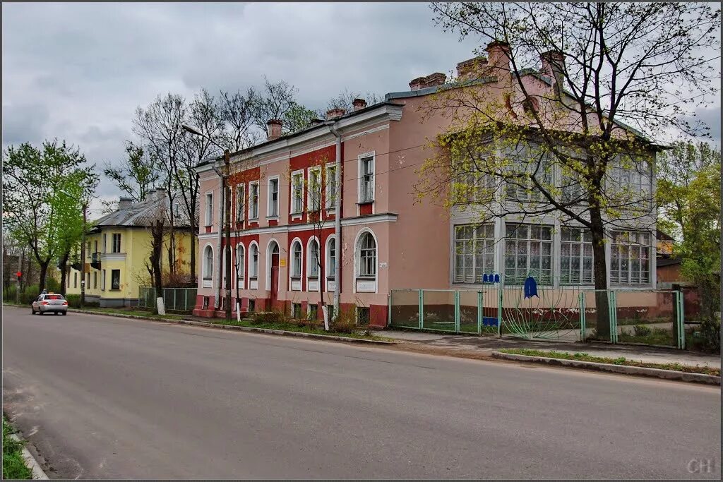 Город луги где. Город Луга Ленинградской области. Луга город Ленинградская. Город Луга 3 Ленинградской области. Луга (город) города Ленинградской области.