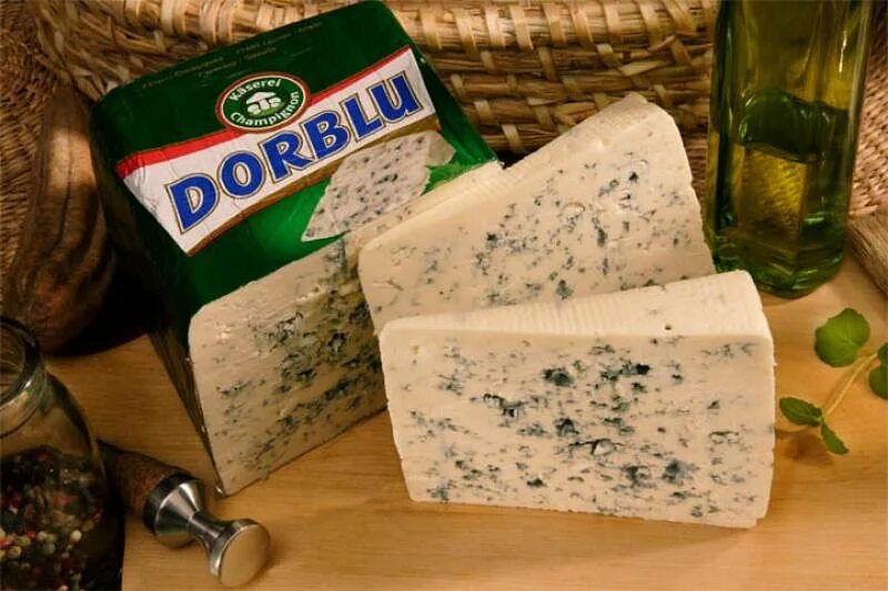 Сыр с голубой плесенью дор Блю. Сыр с плесенью дор Блю. Сыр с голубой плесенью DORBLU. Сыр дор Блю 50% кг. Сколько стоит плесень