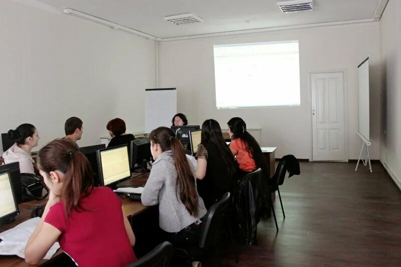 Центр дополнительного профессионального образования частный. Центр дополнительного профессионального образования частный. Учебный центр татнефть альметьевск. Частные учреждения. Центр дополнительного профессионального образования частный.