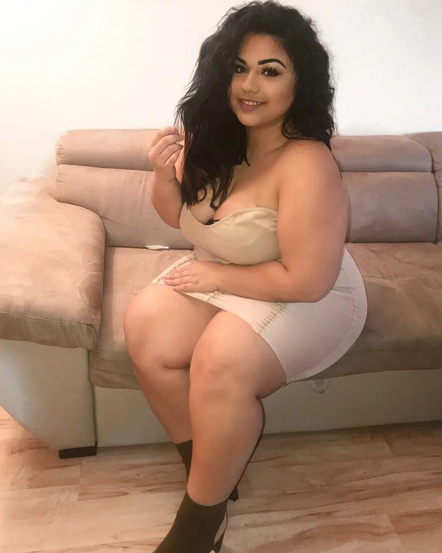 Сайз модель лидия фиксель. Хочу пухленькую. Сайз лекси лу. Женское бельё больших размеров для полных. Джада сезер плюс сайз.