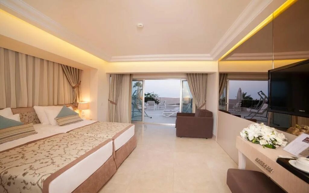 Отель в турции xperia saray beach 4 звезды. Xperia saray beach hotel alanya. Xperia saray beach hotel 4*. Иксперия сарай бич алания. Xperia saray beach 4 алания.