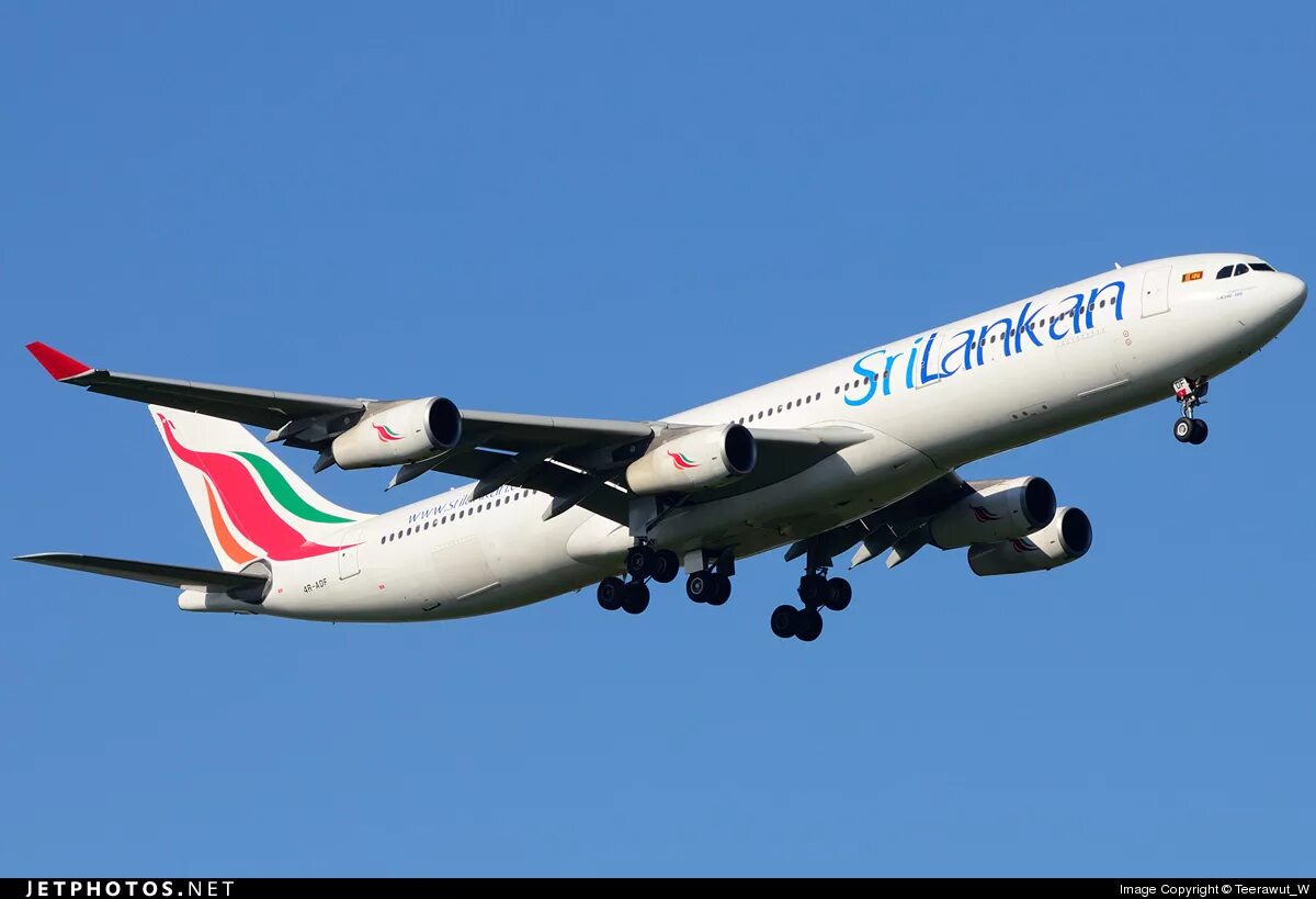 Srilankan Airlines самолеты. Аэробус 320 srilankan Airlines. Авиалинии Шри Ланки. Airbus a340.