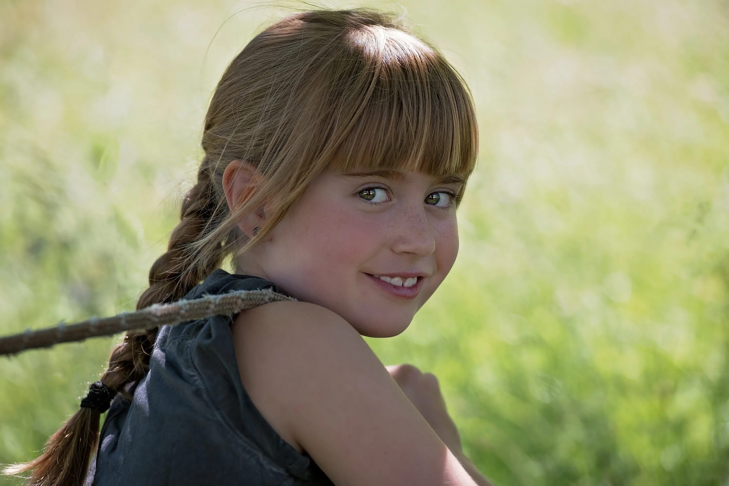 Little young girls private. Девочка с косичками. Фото косичек для девочек. Маленькая девочка с косичками. Красивые лица девочек с косичками.