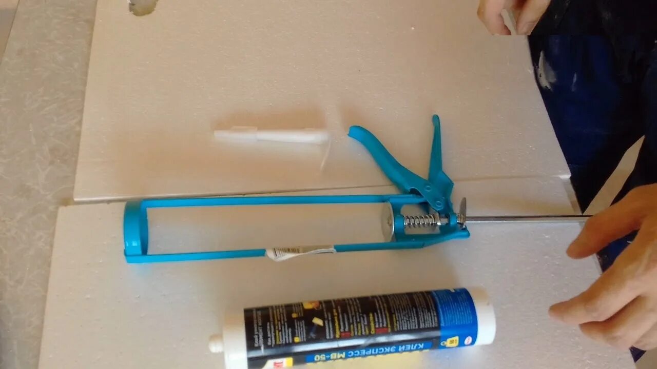 как вставить жидкие гвозди