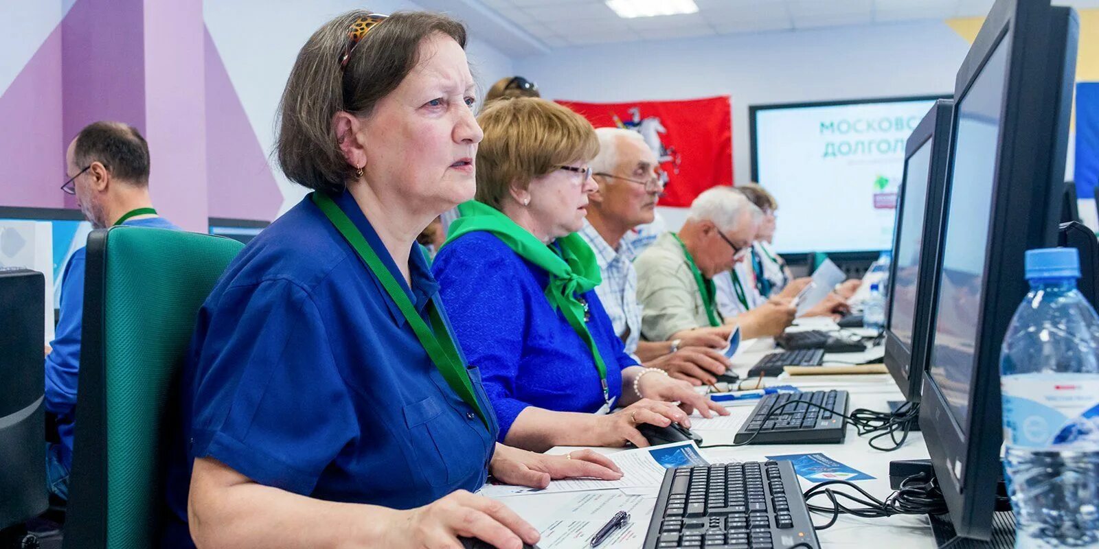 Пенсионера уволили. Работник предпенсионного возраста. Обучение 50+. Вакансии предпенсионного. Вакансии предпенсионного.