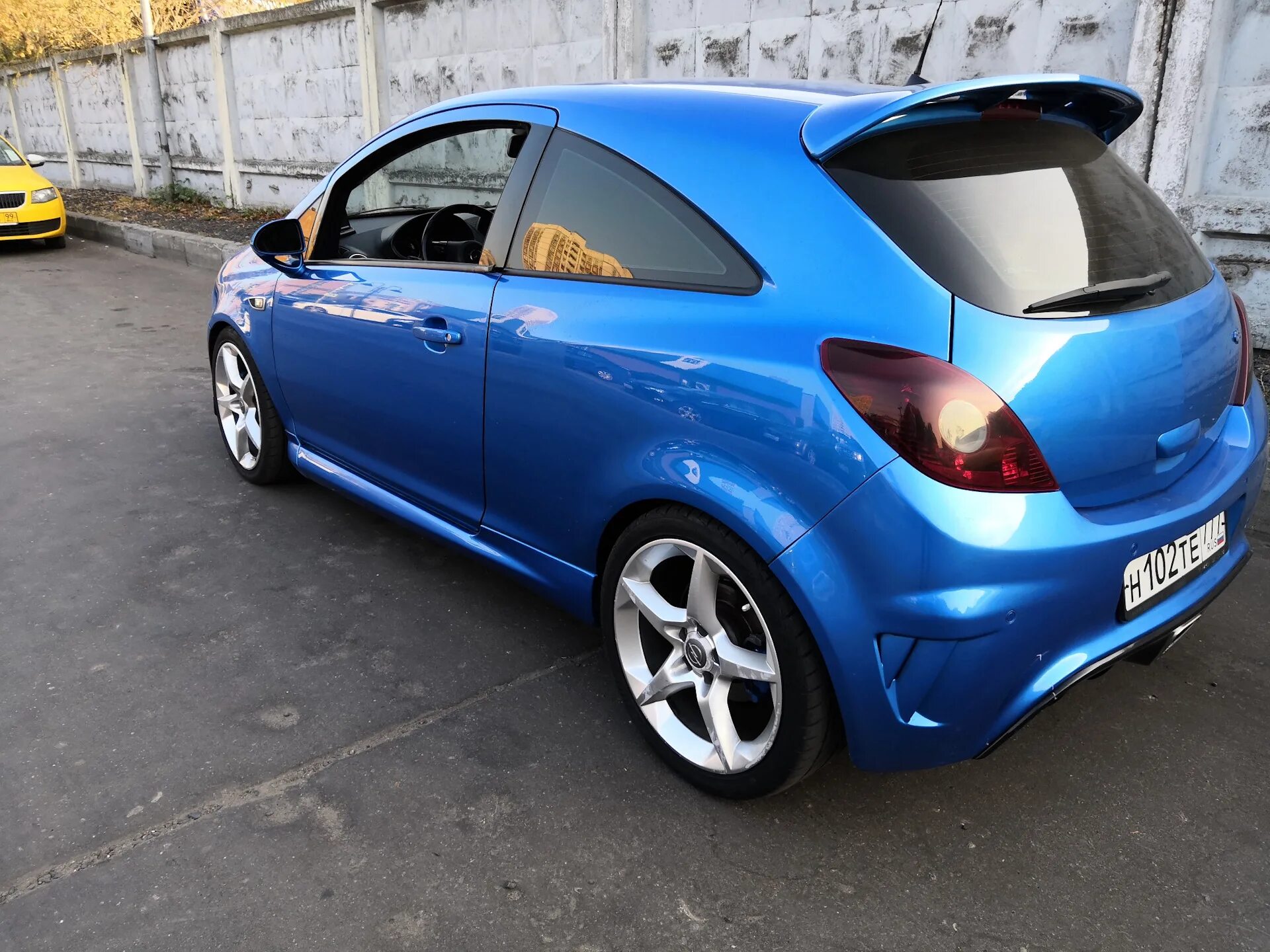 Opel corsa диски. Диски Opel Corsa d r16. Opel Corsa d r15. Opel Corsa d на 17. Опель Корса на 16 дисках.