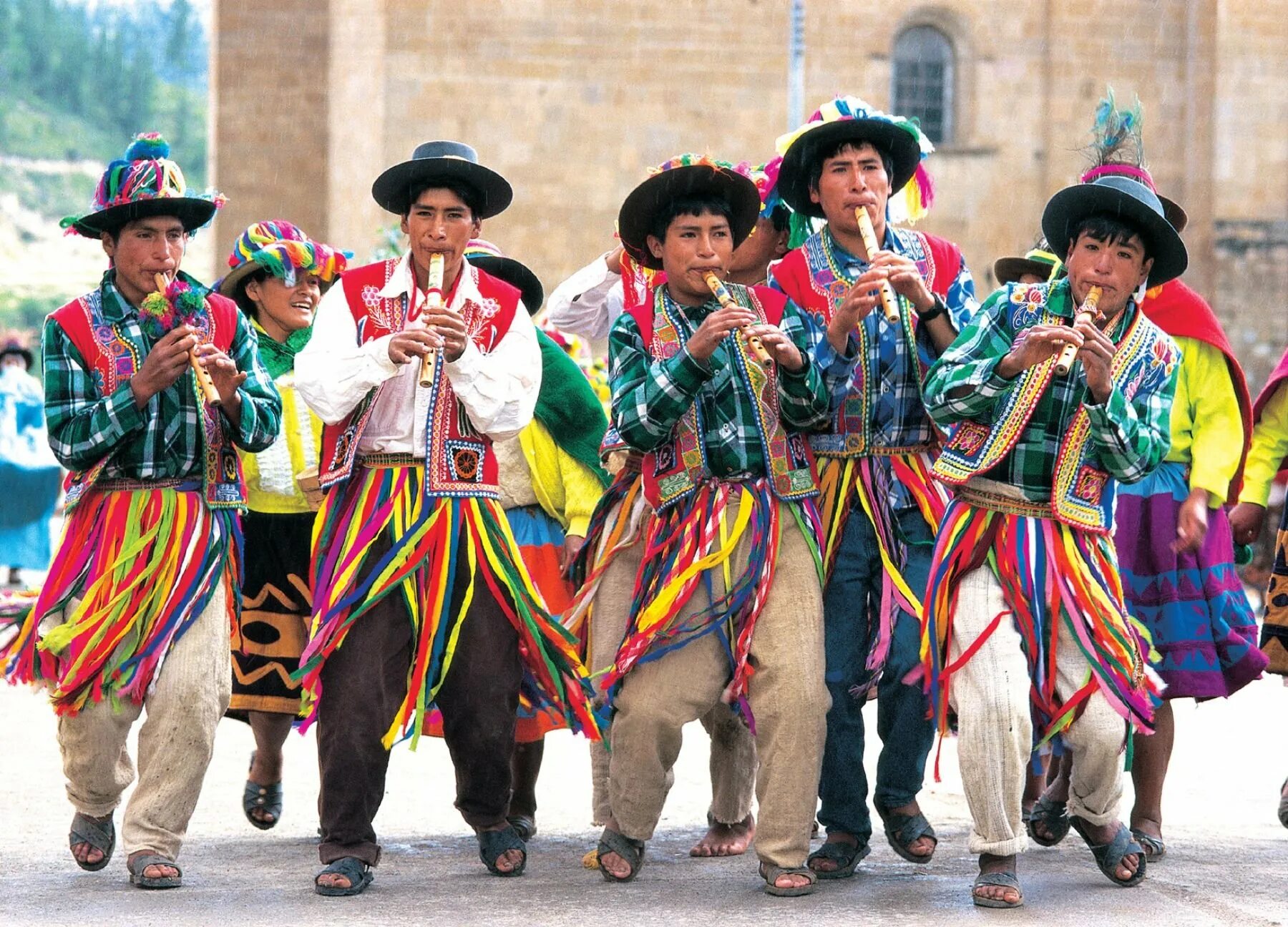 Народы страны перу. Население Перу перуанцы. Креолы в Перу. Чили жители чилийцы. Боливия кечуа.