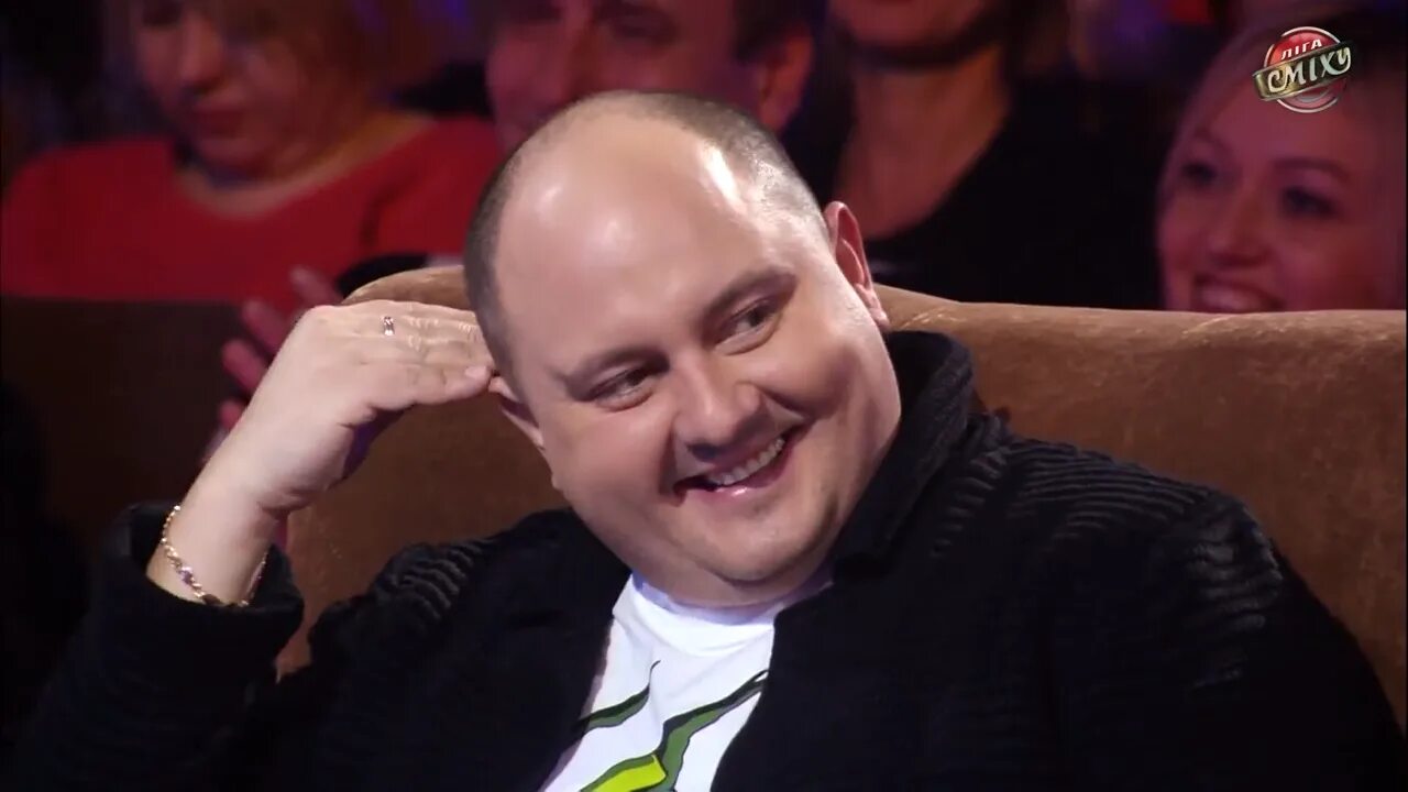 Ветераны космических войск лига смеха. Лига смеха судьи. Девушка из жюри лиги смеха. Смеха 2018. Лига смеха 2018.