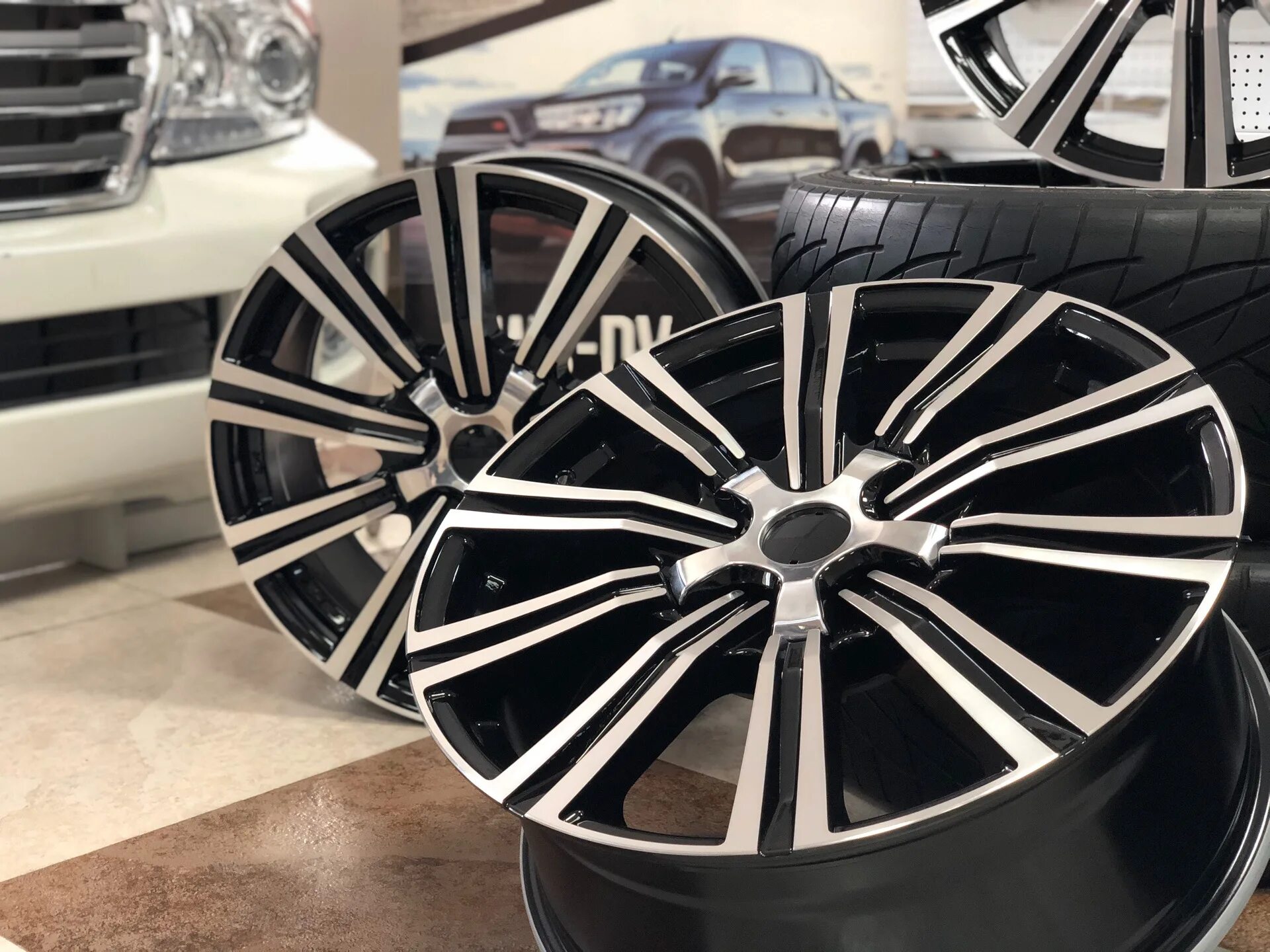 Диски new. Диски на лексус 570. land cruiser 200 диски lx. диски тойота лексус r21. lx570 диски land cruiser.