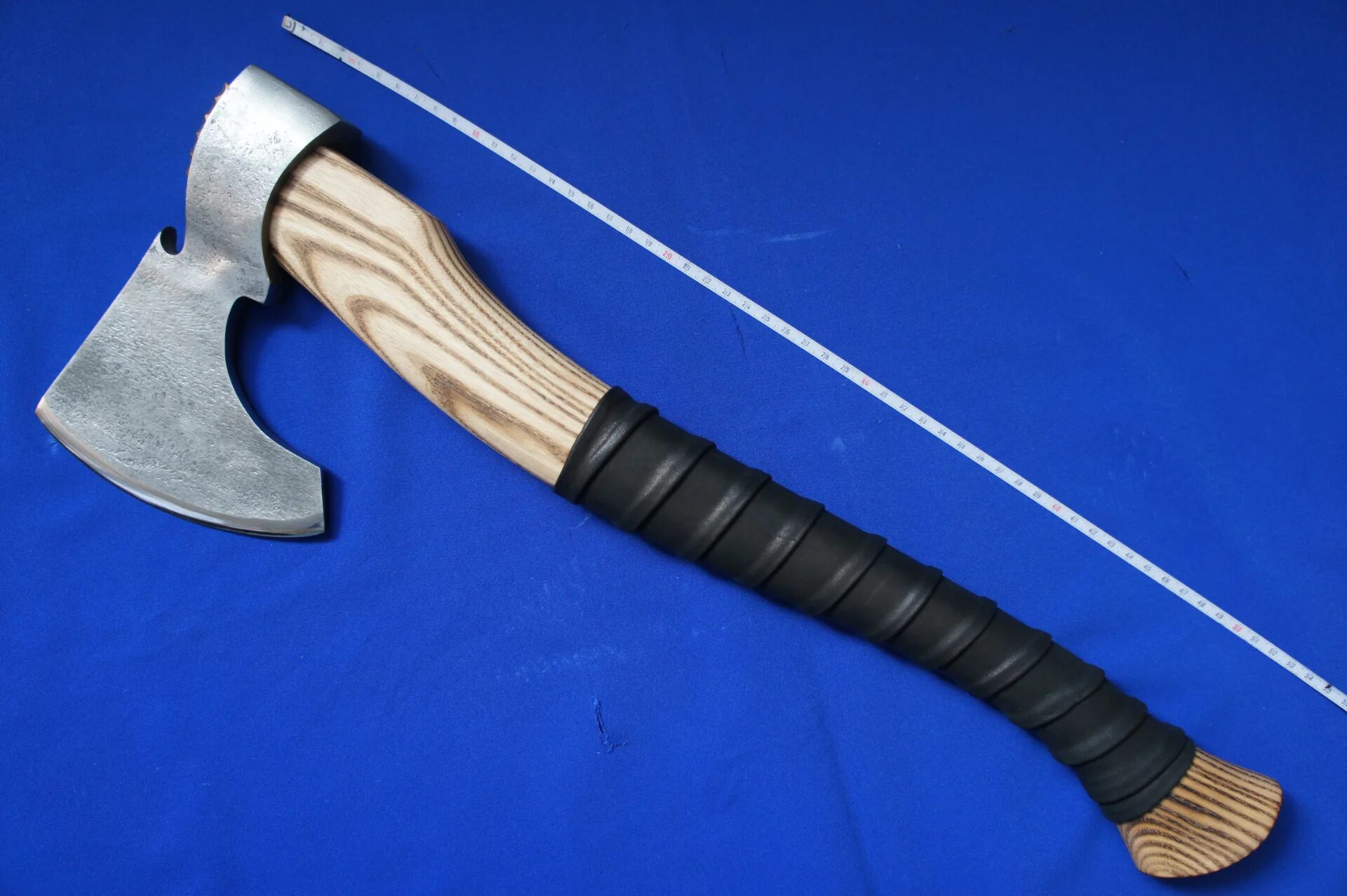 19. средний топор. топор охотника промысловика. топор лесника. купить в спб кованый топор скандинав.