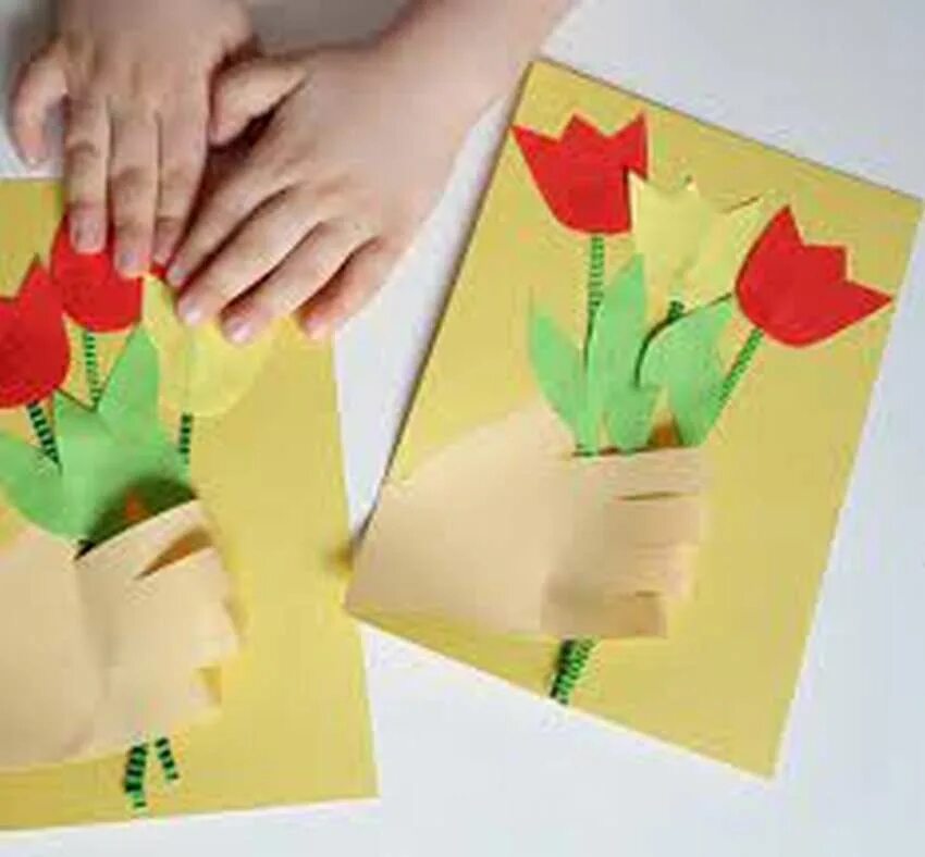 Открытка для мамы своими руками. Открытки своими руками для детей. Открытка из цветной бумаги. Открытка для бабушки своими руками.