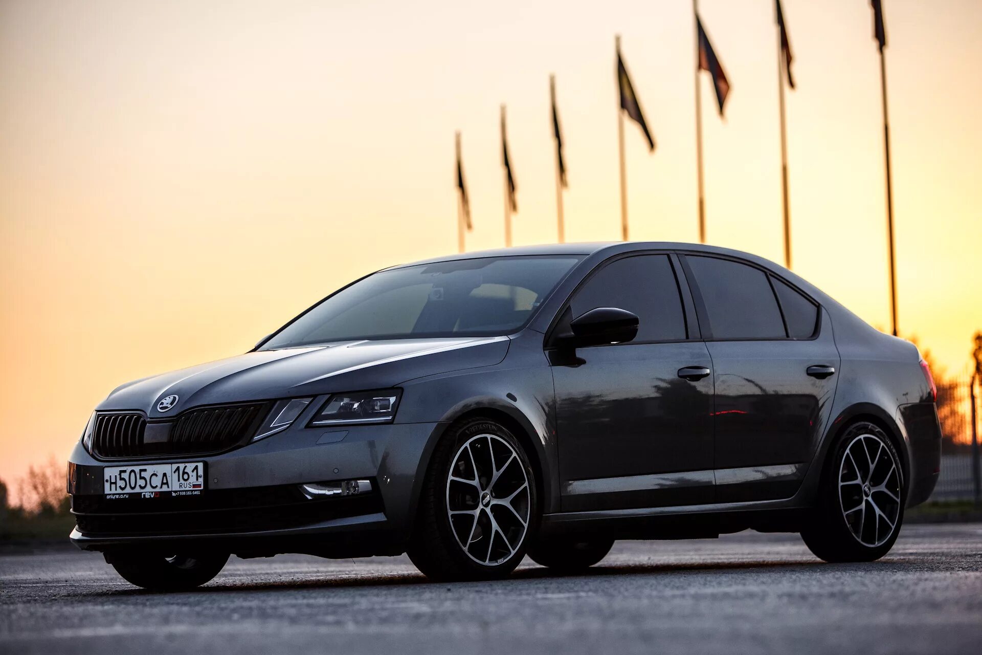 Skoda octavia a7 black. Skoda Octavia a7 2013. Škoda Octavia a7 черная. Школа актавия а7 рест.