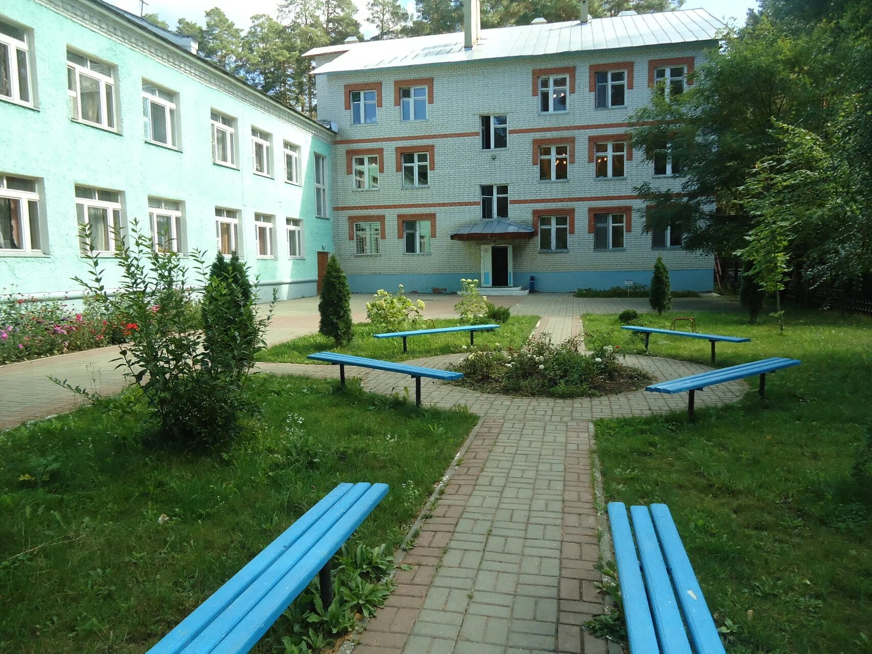 дом интернат лесное. дом интернат лесное иваново сотрудники. обсусо «дом-интернат для инвалидов войны и труда «лесное». обсусо шуйский дом интернат. интернат в лесу.