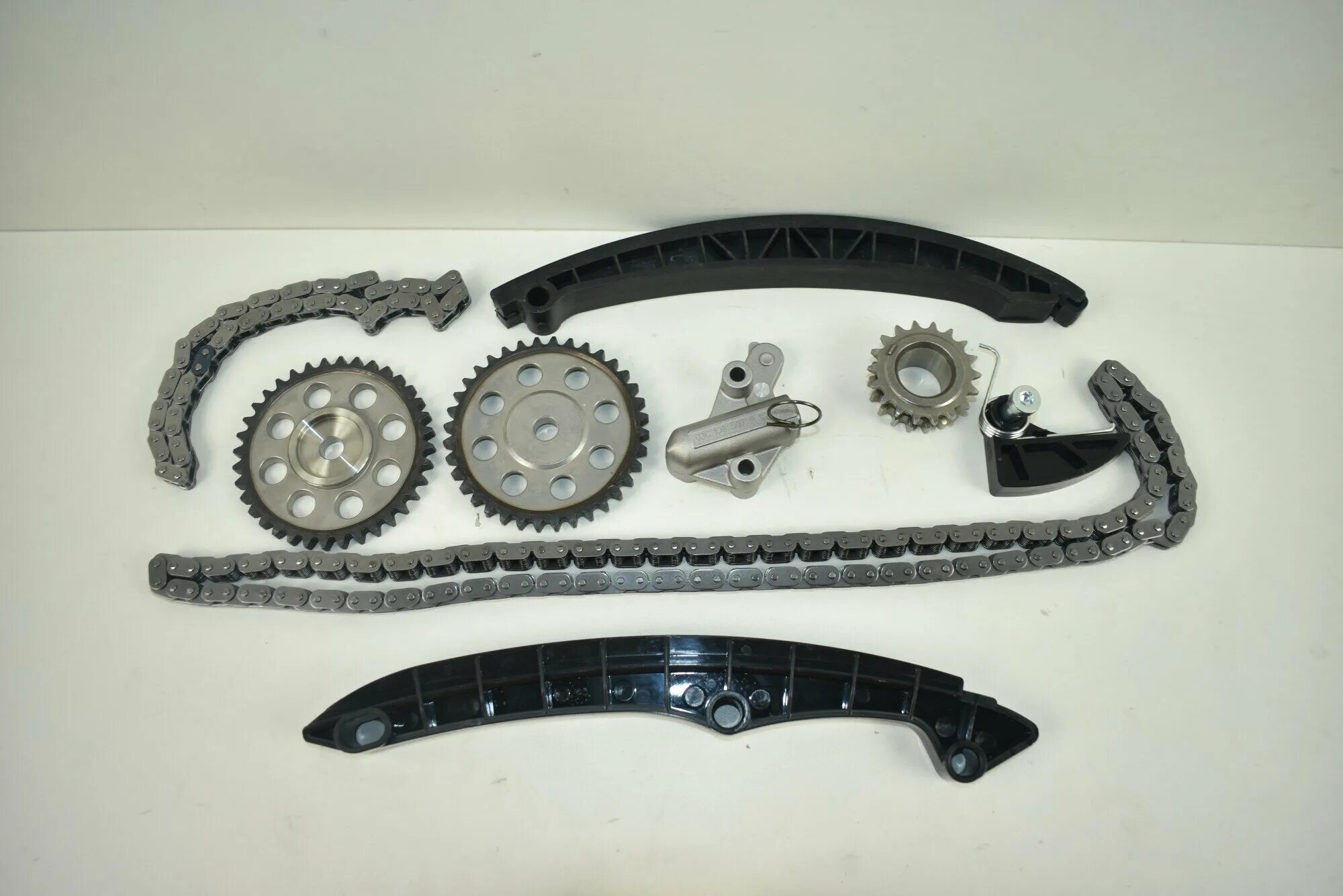 Цепь 1. 4 tsi caxa. Комплект цепи грм 1. 03c198229c состав ремкомплекта. Цепь грм 1.