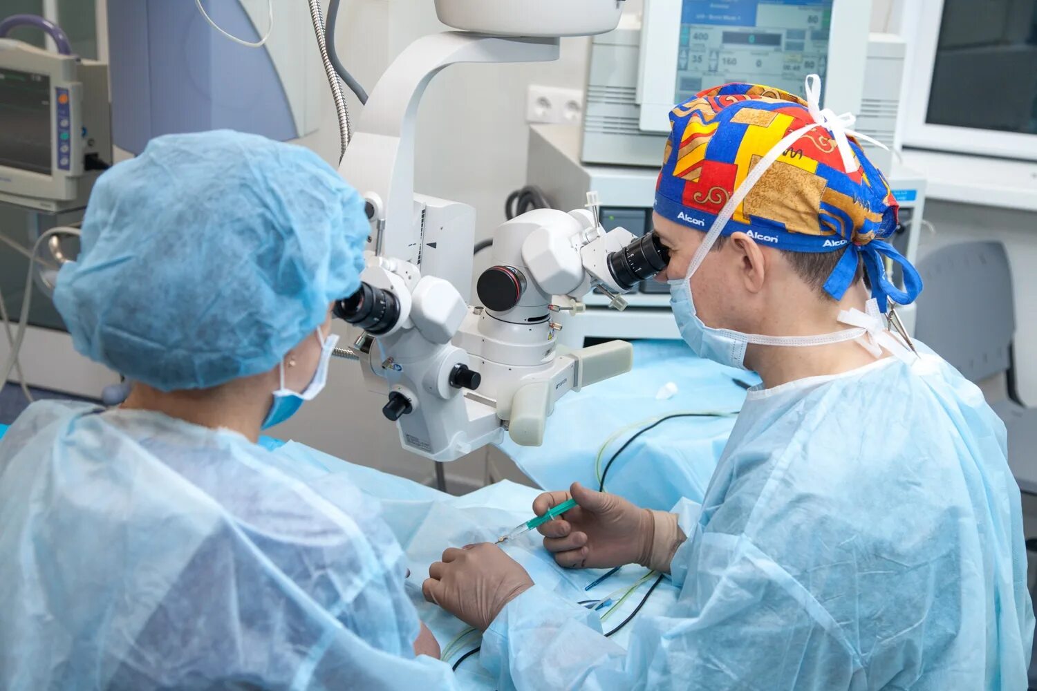 Точка зрения днепропетровская ул. Лазерная факоэмульсификация катаракты. Офтальмологическая операция. Лазеры в офтальмологии хирургии.