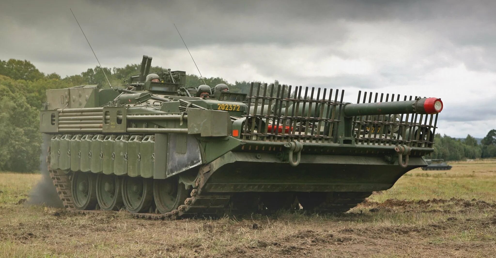 Включи танк 500. Stridsvagn 103. Шведский танк Стридсвагн 103. Strv 103. Танк стрв 103.