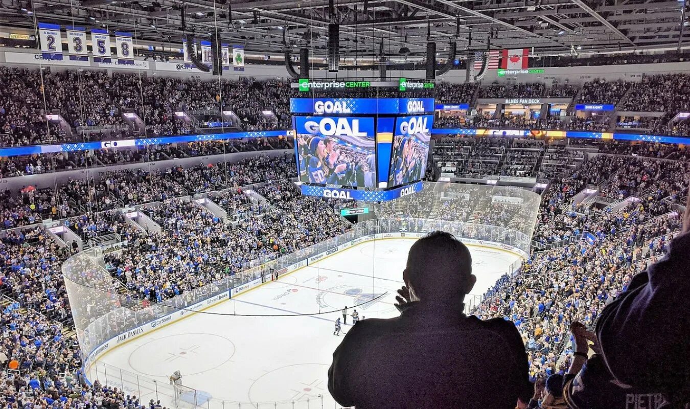 Blue arena. Энтерпрайз центр сент Луис 2021. Энтерпрайз центр сент Луис фото. Стадион: Энтерпрайз-центр (сент-Луис, США). Стадион Блю лок.