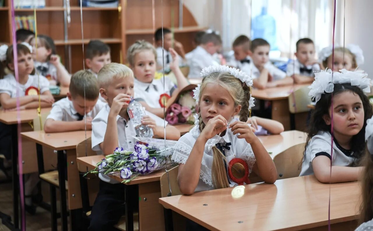 Учатся ли школьники 13 декабря