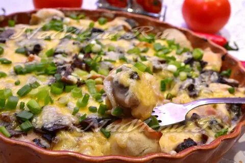 Пельмени с грибами и сыром в духовке