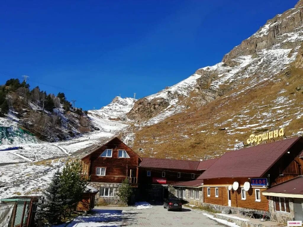 Отель альпина приэльбрусье поляна азау. Гостиница поляна азау приэльбрусье. Отель шахерезада приэльбрусье поляна азау. Гостиница азау приэльбрусье. Гостиница альпина азау.