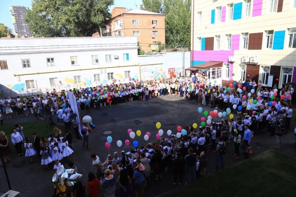 Школа 32 ростов-на-дону. Школа номер 115 ростов на дону. Ростовская школа номер 1. Ростовская школа номер 1. Школа 1 ростов-на-дону.