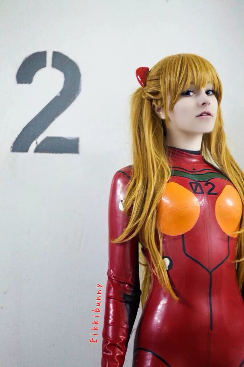 Asuka cosplay. Asuka plugsuit Cosplay. Latex plugsuit. Cosplay tik Tok latex. Cosplay House Alpha.