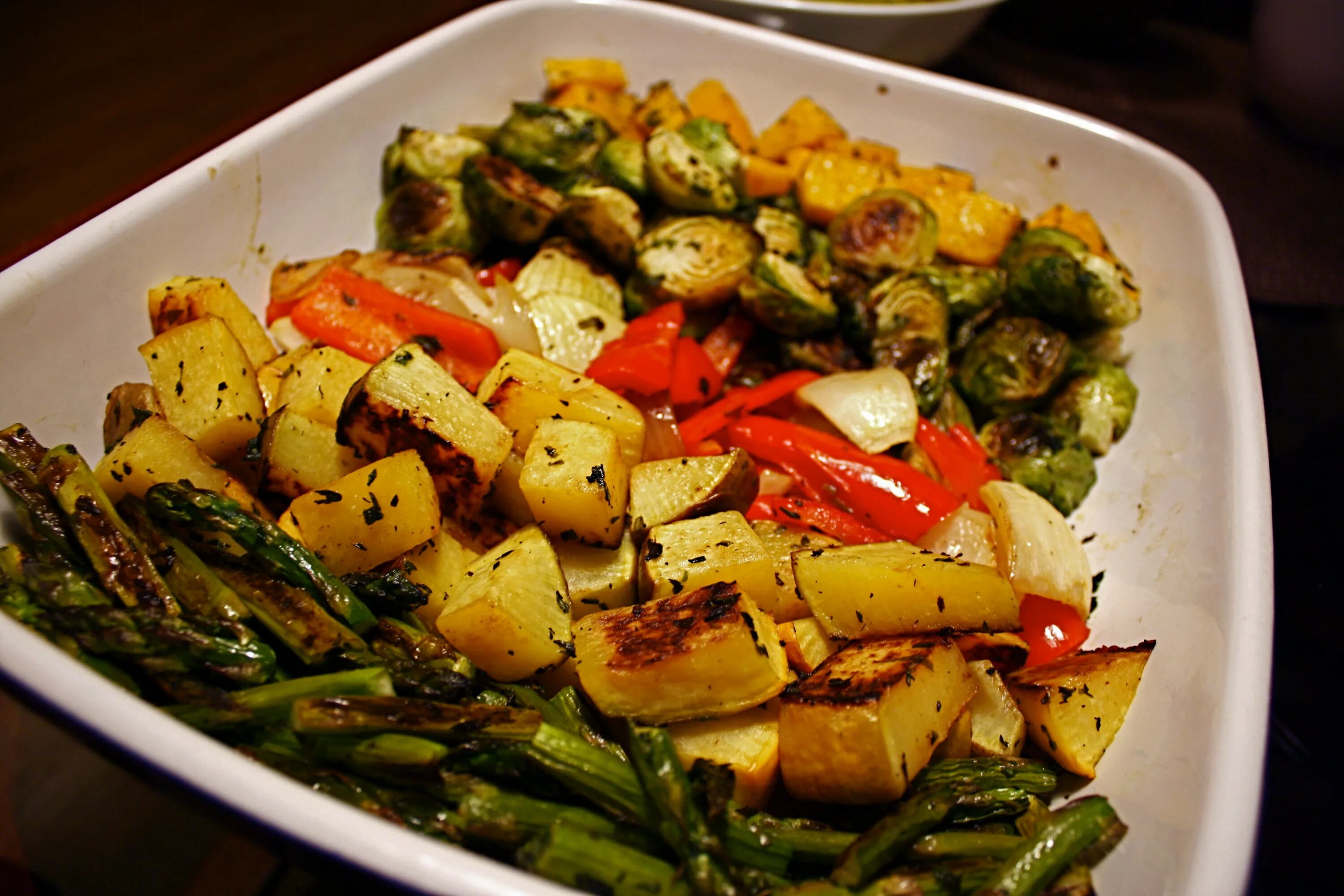 Roasted vegetables. Блюда из жареных овощей. Гарнир из жареных овощей. Горячие блюда из жареных овощей. Гарниры в Америке.