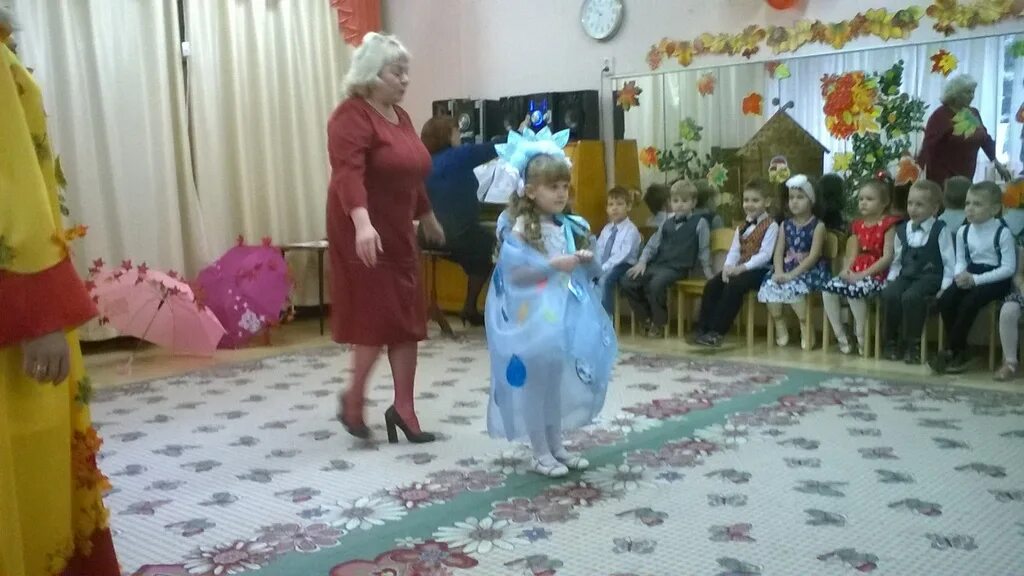 василек сургут детский. мбдоу 6 василек сургут официальный сайт. выпускной утренник в детском саду. садик 15 горно алтайск. юьилей детского сада василёк г.