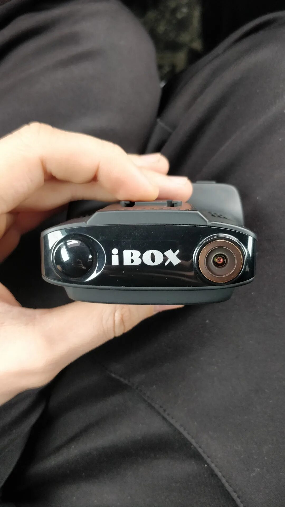 Видеорегистратор автомобильный ibox комбо. Видеорегистратор айбокс. ibox f1+. регистратор ibox aa020949.