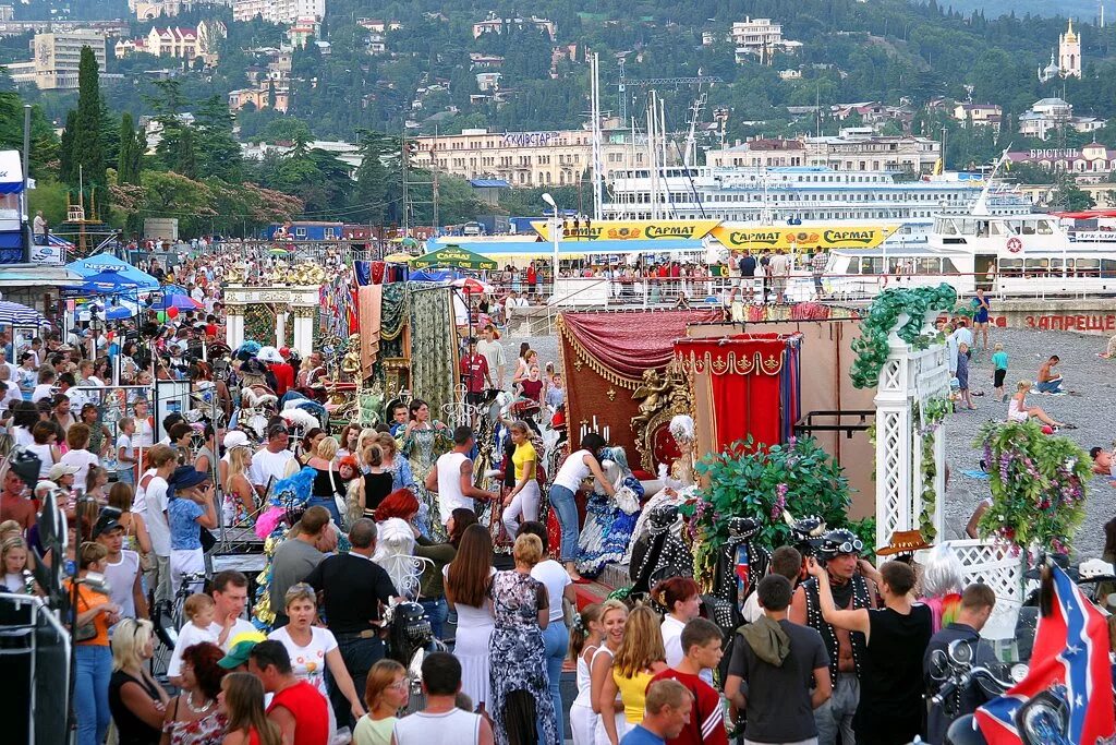 телепрограмма на сегодня. программа на сегодня ялта. ялта ялта набережная 2021. крым ялта набережная 2020. программа на сегодня ялта.