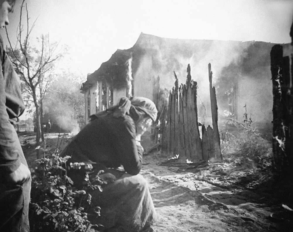 Потратить вов. Разрушенная деревня 1945 ВОВ. Сожженные города деревни в годы войны 1941-1945.