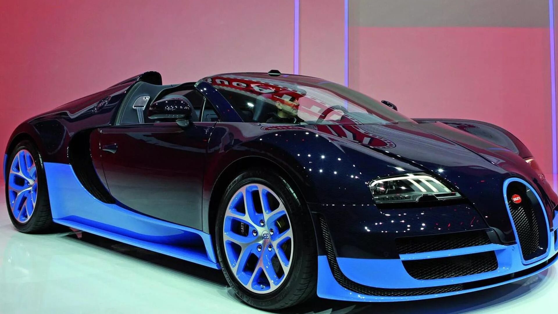 Самый лучший м н. Электромобиль Бугатти Вейрон. Bugatti Veyron 16.4 Grand Sport Vitesse. Bugatti Veyron Grand Sport Vitesse. Bugatti Veyron 16.4 super Sport Vitesse.