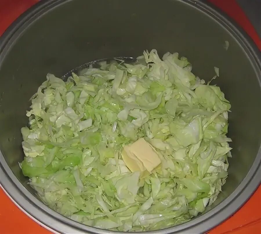 Как приготовить капусту для пирожков жареных. Вкусная капуста для пирожков жареная на сковороде. капуста для пирожков как приготовить на сковороде. капуста с вареным яйцом для начинки пирожков. капуста в блендере для пирожков.