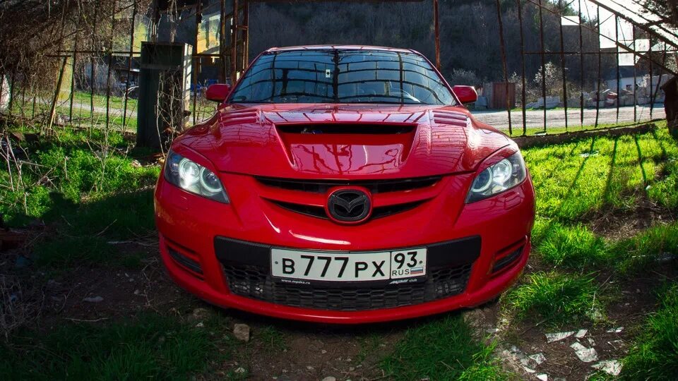 Мазда 3 своими руками. Mazda 3 MPS 2005. Mazda 3 MPS 2007. Mazda 3 MPS 2006. Капот Мазда 3 МПС БК.