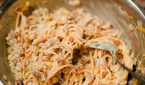 Салат из копченой курицы корейской грибы
