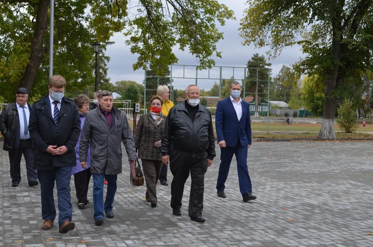 Петровск Саратовская область. Петровск Саратовская область население. Парк Петровск Саратовская область. Городской парк Петровск. Петровск саратовская область ру