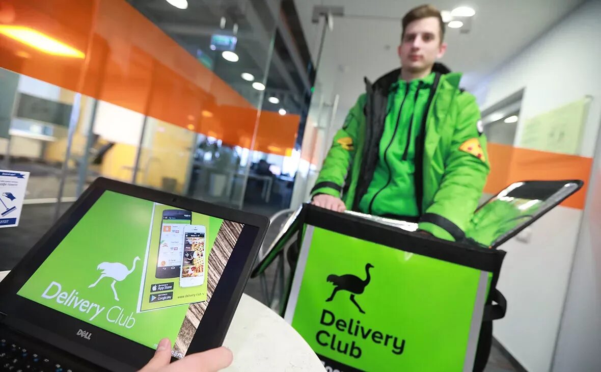 Деливери клаб реклама. Delivery club. Деливери клаб коллективная картина. Деливери клаб. Деливери клаб еда.