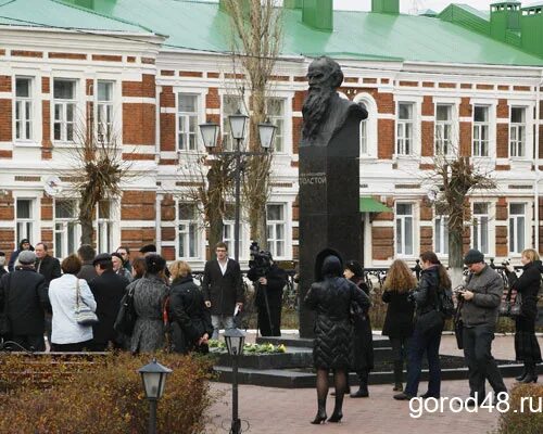 Погода лев толстой 10 дней липецкой области. Поселок Лев толстой Липецкой области. Липецк поселок Лев толстой. Лев толстой город в Липецкой области. Город Липецк Лев толстой.