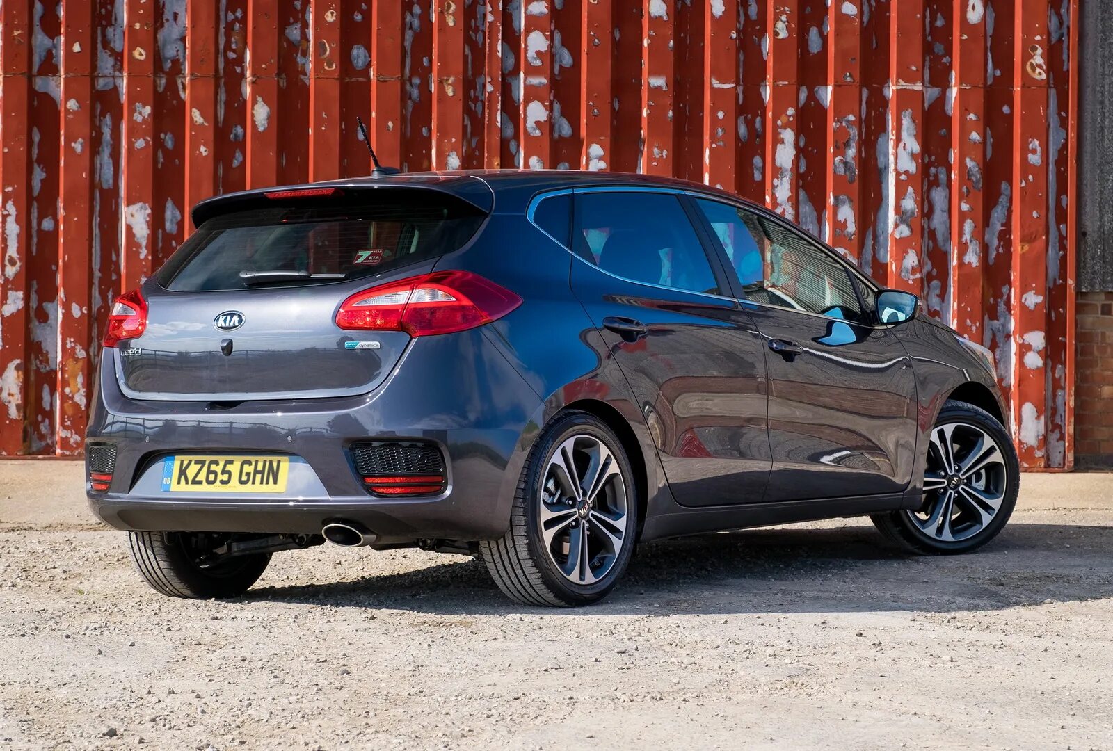 Kia side 2016. Ceed gt 2016. сид 2016. Kia ceed 2016. Kia seed 2016.