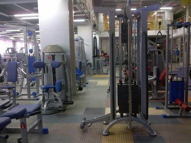 Тренажерный зал чемпион. Тренажерный зал чемпион. Фок неман калининградская. Спортзале «lifegym” вязьма. Фитнес соль илецк.