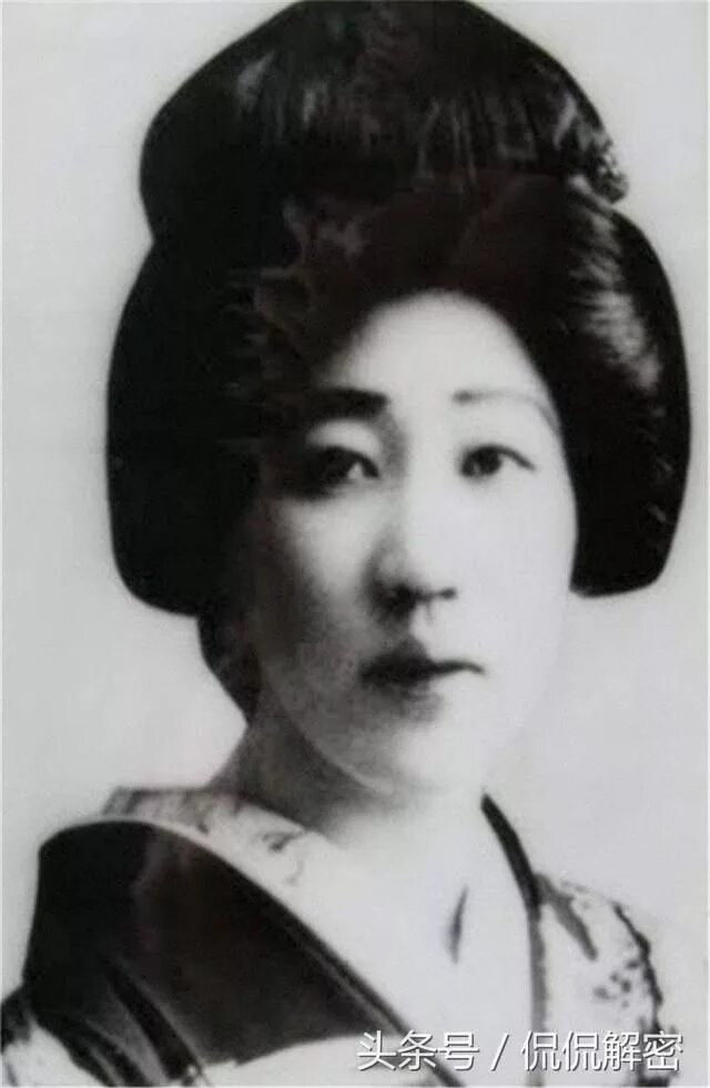 Yoshiko kawashima. Ёсико кавасима генерал. Мэгги хан. Ёсико кавасима последний император. Кавасима разведчица.