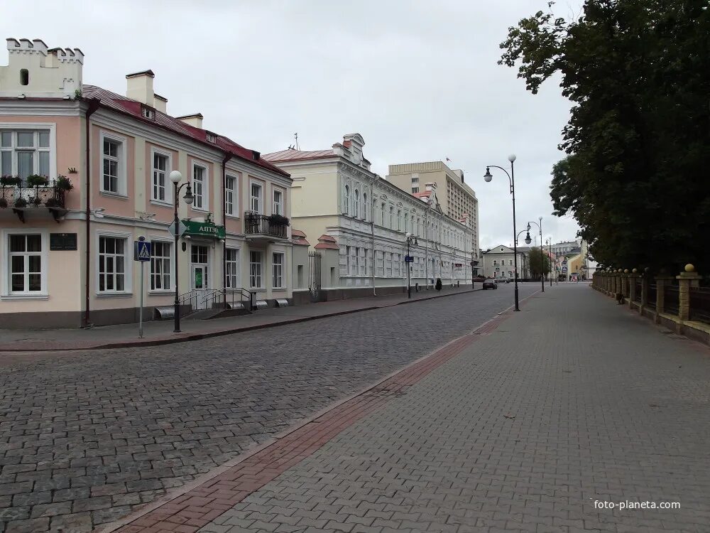 Какие улицы в гродно. Гродно улица Ожешко. Улица Элизы Ожешко. Центр Гродно улица Ожешко. Гродно улица Ожешко 38.