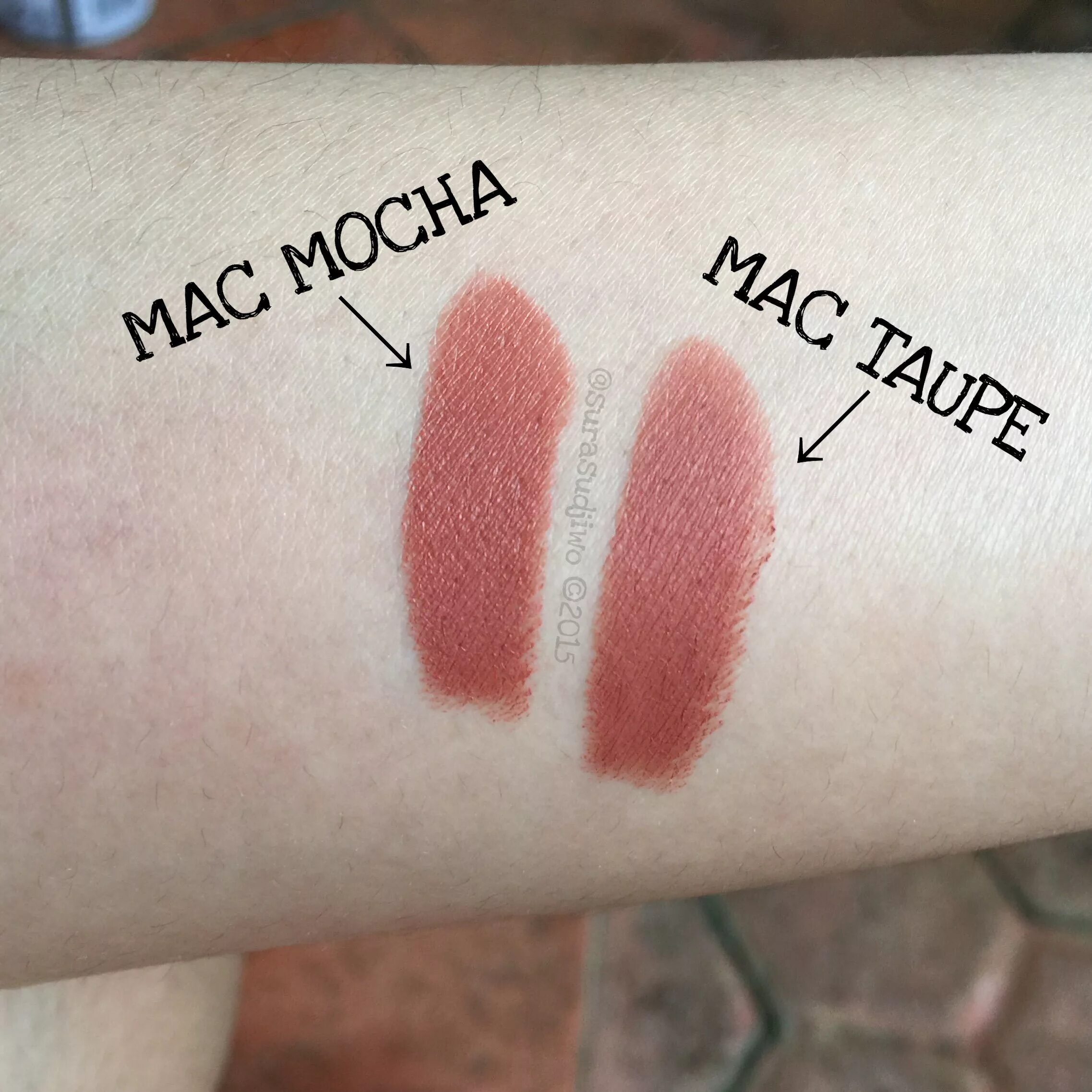 Mac maximal sleek satin. Mac lipstick matte taupe. mac 813 mocha. mac mocha помада. помада mac mocha свотчи.