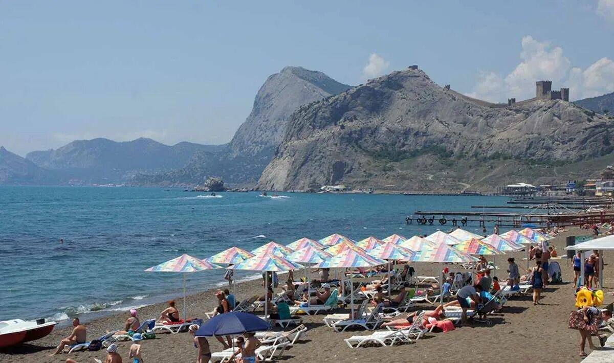 Фото судака. Судак Крым. Курорт Судак в Крыму. Курортное Судак Крым. Судак Крым лето.